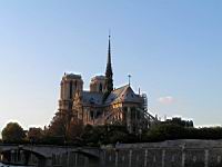 Paris - Notre Dame - Chevet, Vue (09)